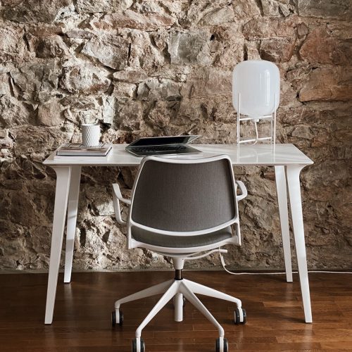 stua-casa-jon-lau-desk-white-1080